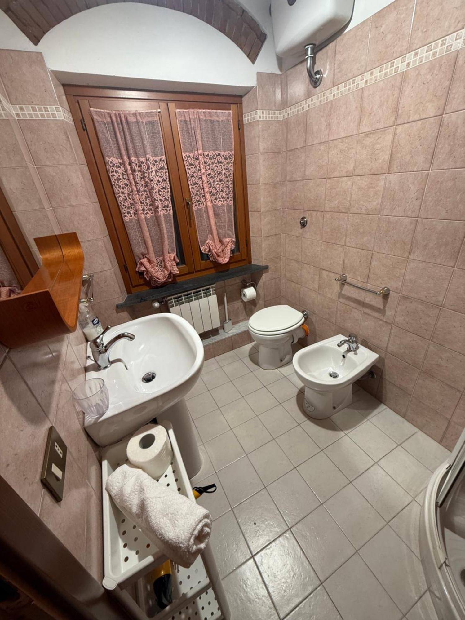 La Convenienza Bed & Breakfast Uliveto Terme Exterior photo